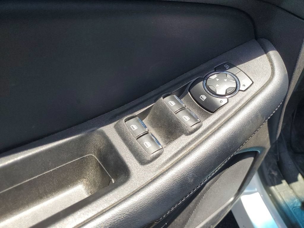2020 Ford Edge SE