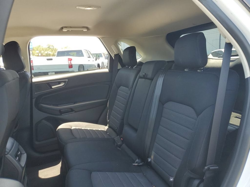 2020 Ford Edge SE