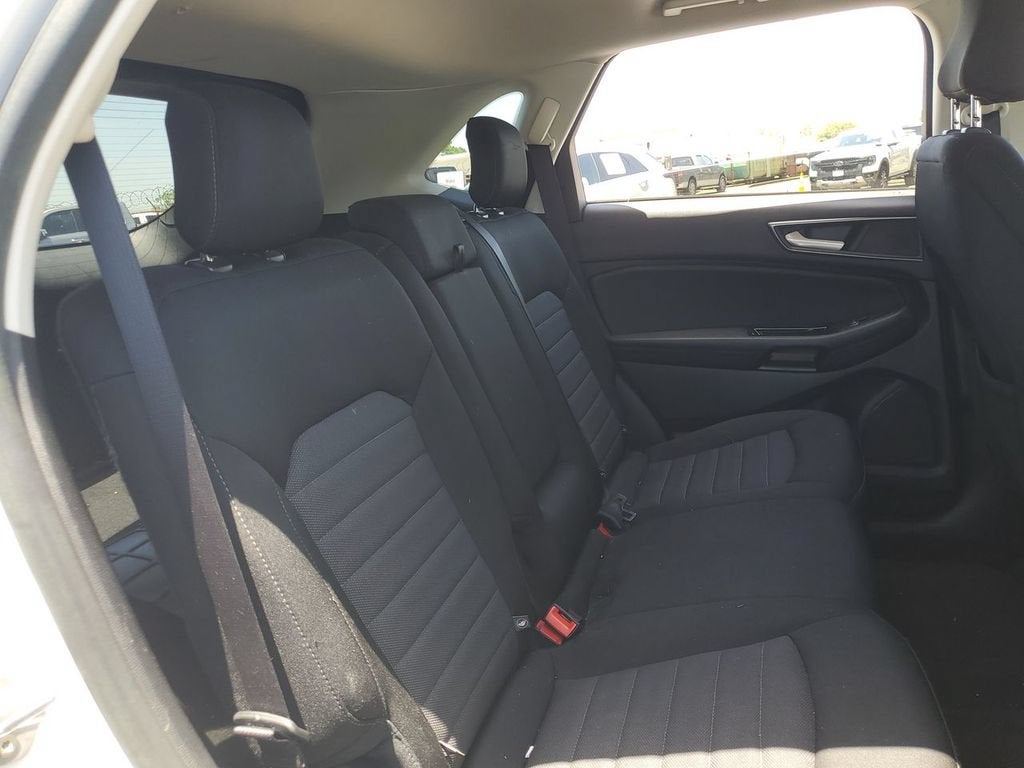 2020 Ford Edge SE