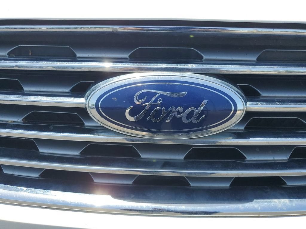 2020 Ford Edge SE