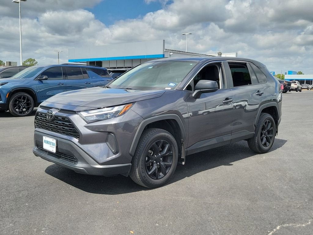 2023 Toyota RAV4 LE
