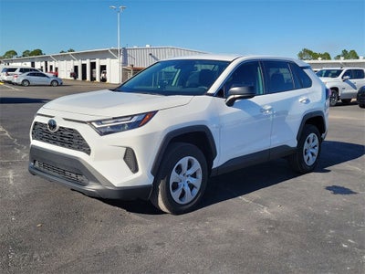 2024 Toyota RAV4 LE