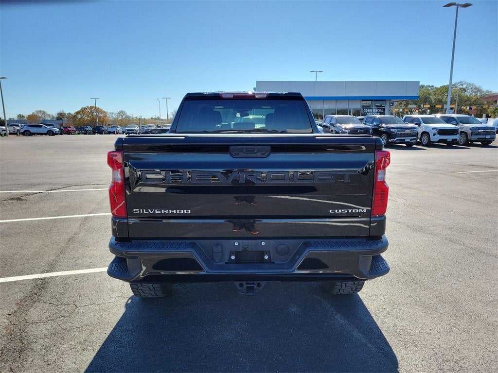 2024 Chevrolet Silverado 1500 Custom Trail Boss