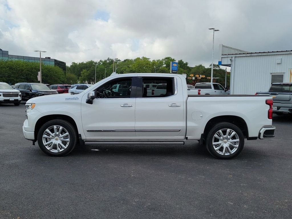 2022 Chevrolet Silverado 1500 High Country