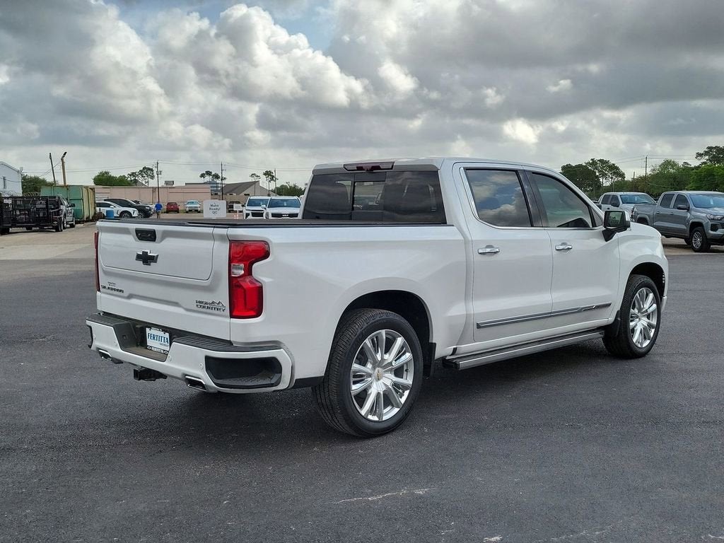 2022 Chevrolet Silverado 1500 High Country