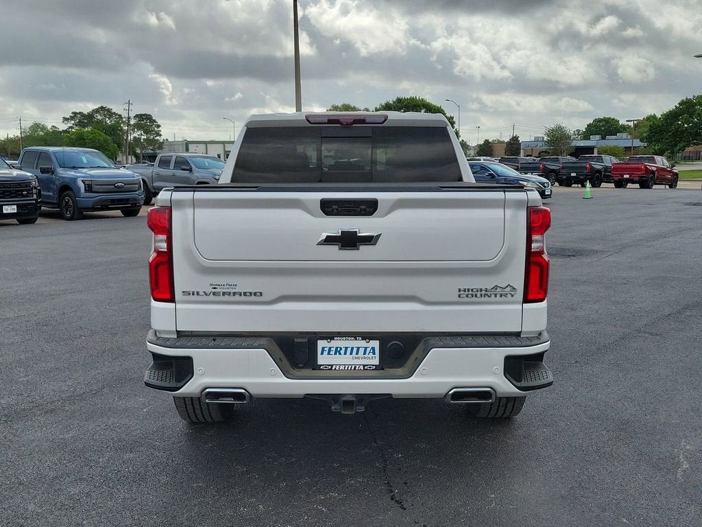 2022 Chevrolet Silverado 1500 High Country