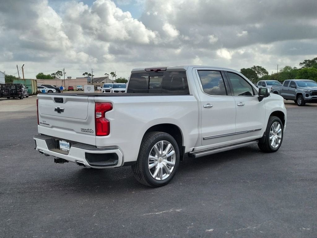 2022 Chevrolet Silverado 1500 High Country