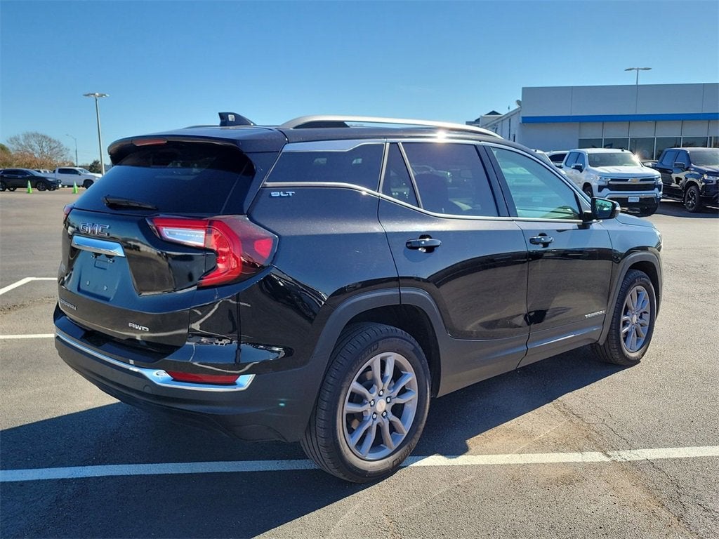 2024 GMC Terrain SLT