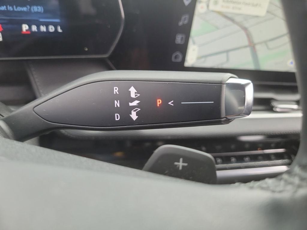 2025 Chevrolet Equinox LT - Photo 16
