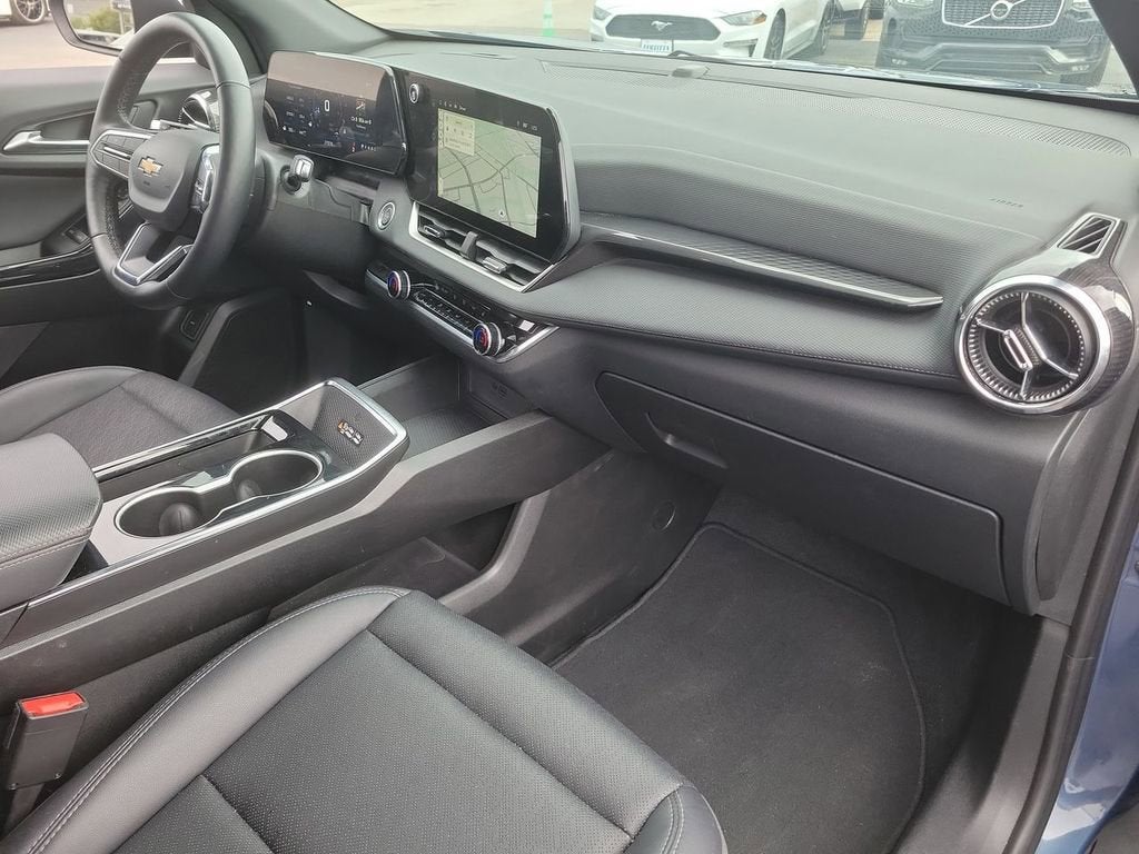 2025 Chevrolet Equinox LT - Photo 29