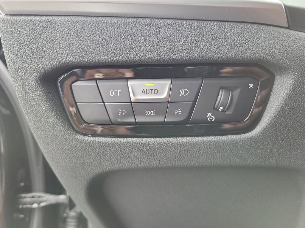 2026 BMW 3 Series 330i NA
