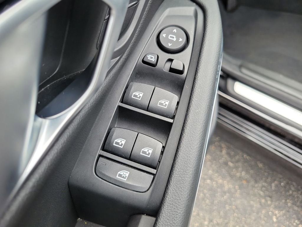 2026 BMW 3 Series 330i NA