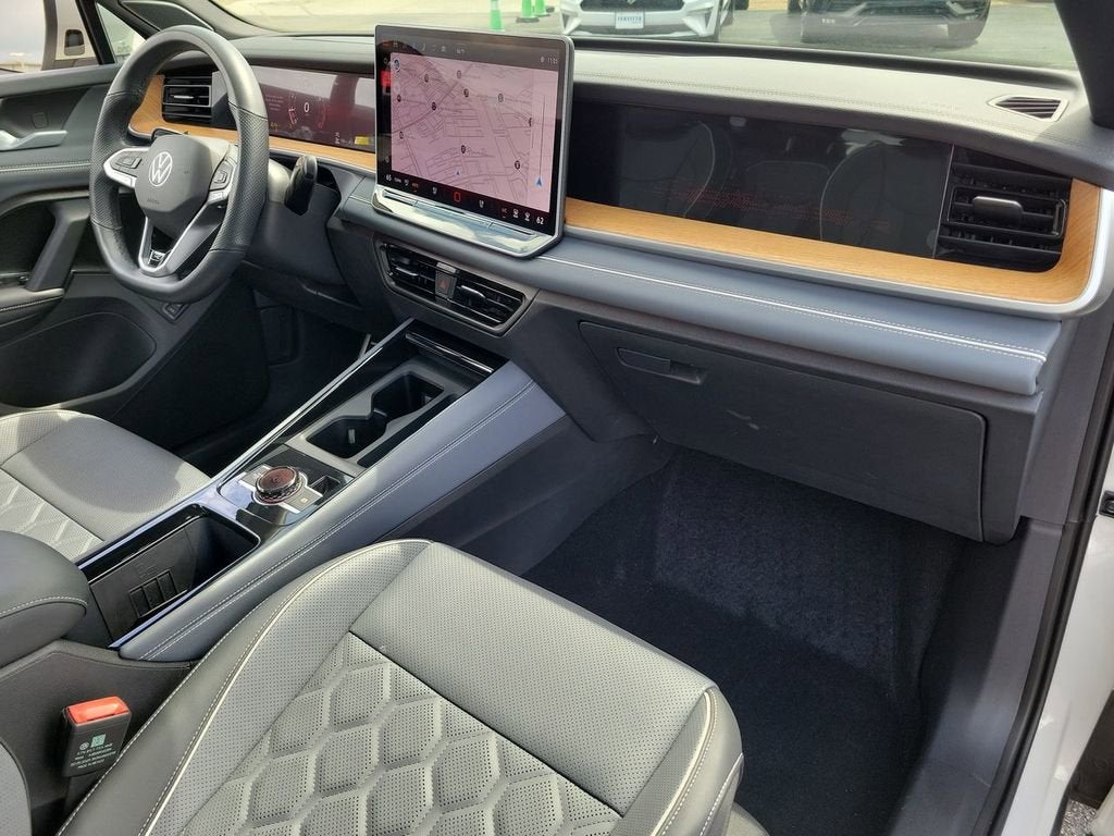 2025 Volkswagen Tiguan 2.0T SEL R-Line