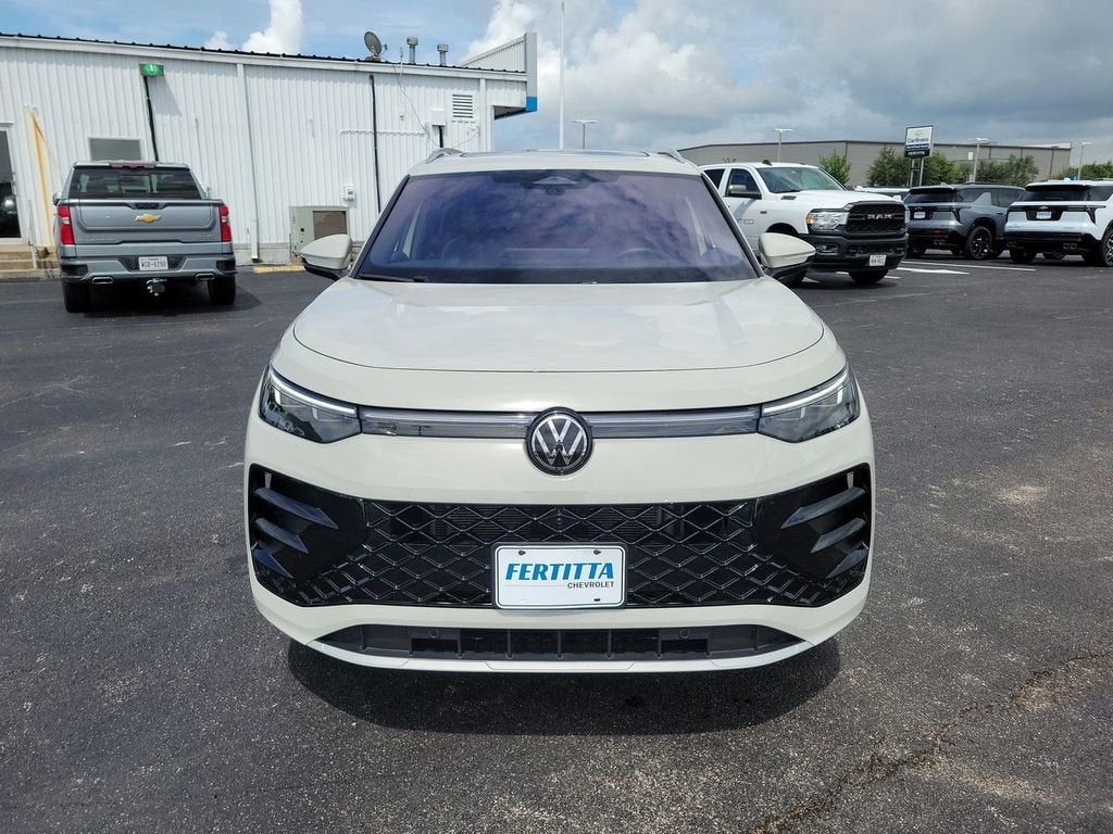 2025 Volkswagen Tiguan 2.0T SEL R-Line