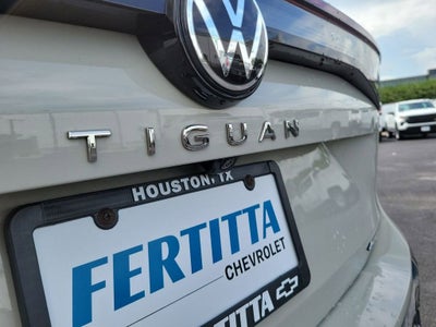 2025 Volkswagen Tiguan 2.0T SEL R-Line