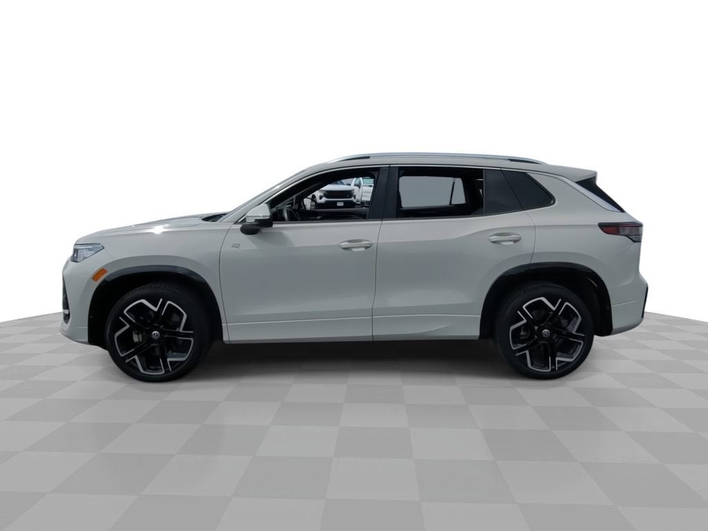 2025 Volkswagen Tiguan 2.0T SEL R-Line