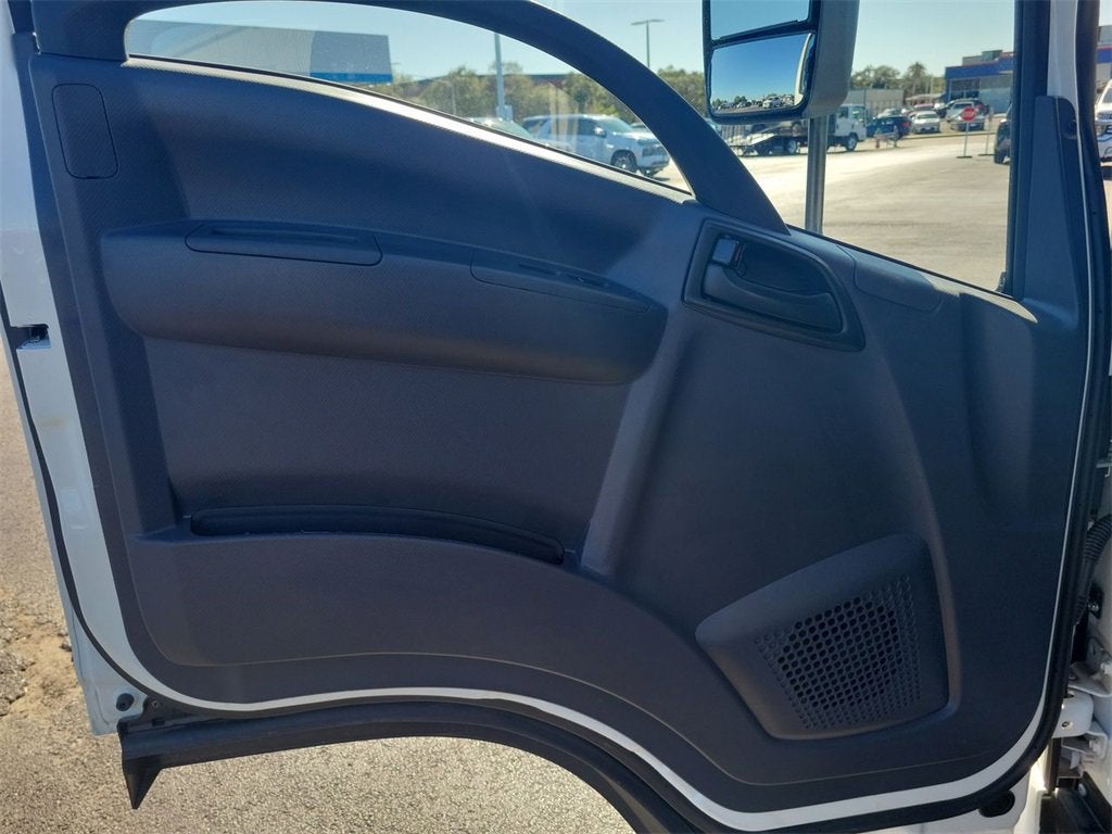 2025 Chevrolet Low Cab Forward 4500 2WD Crew Cab 176"