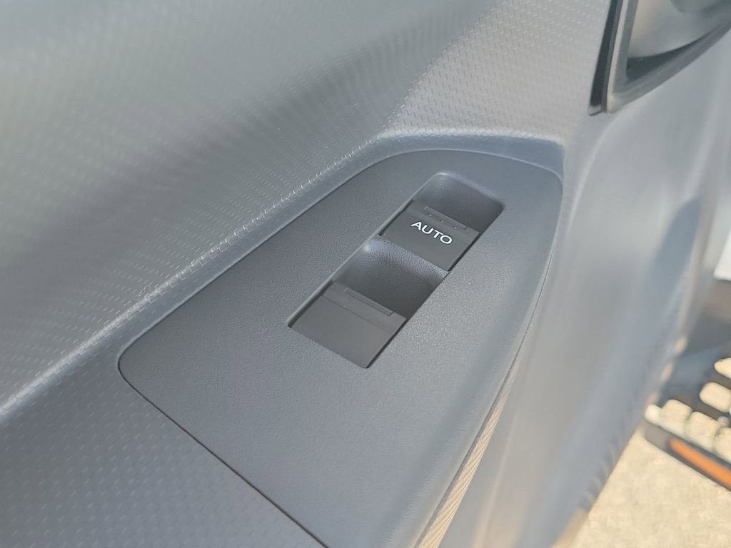 2025 Chevrolet Low Cab Forward 4500 2WD Crew Cab 176"