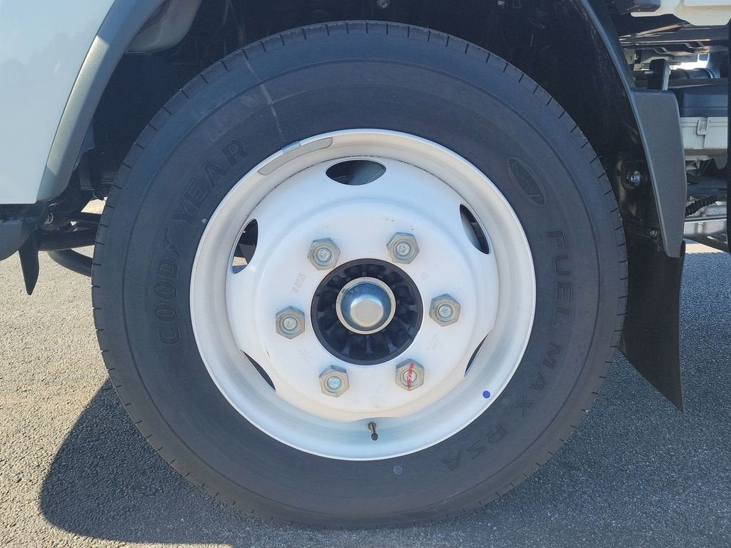 2025 Chevrolet Low Cab Forward 4500 2WD Crew Cab 176"