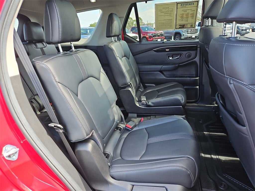 2025 Honda Pilot Touring