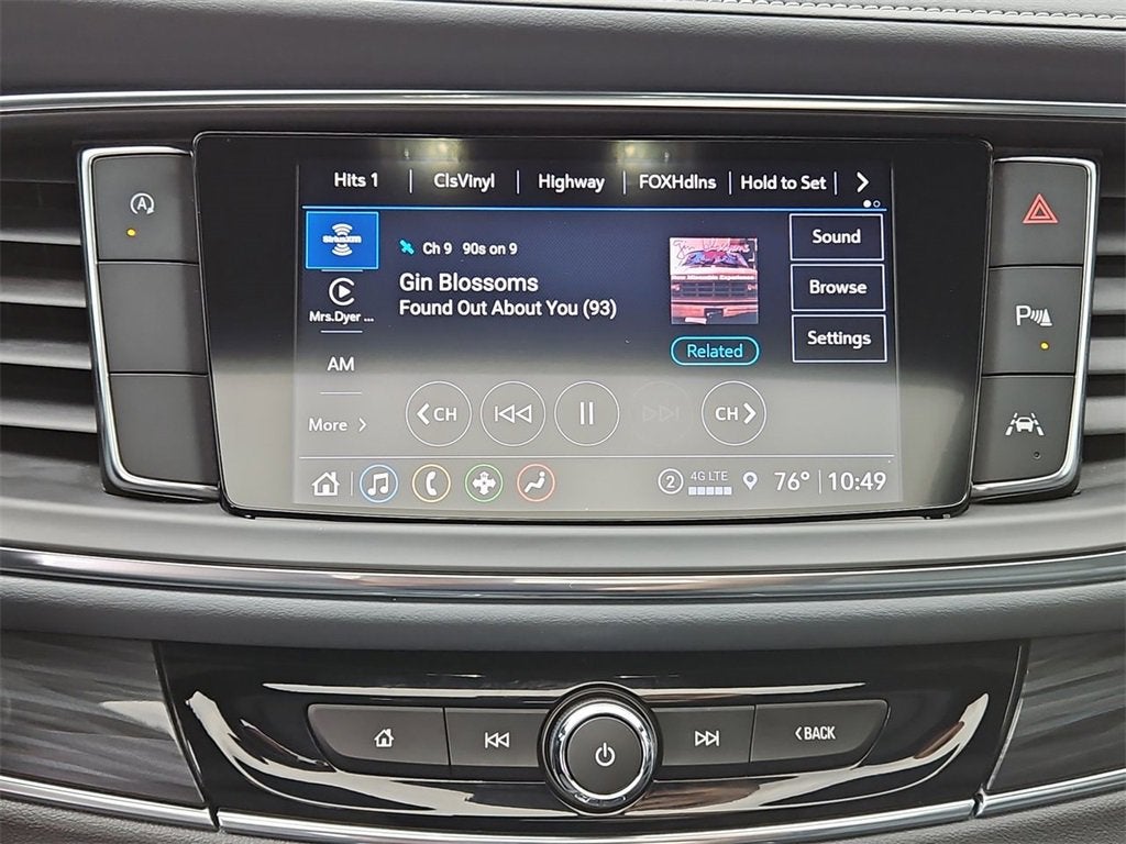 2023 Buick Enclave Essence