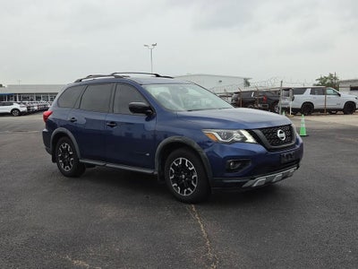 2019 Nissan Pathfinder SL