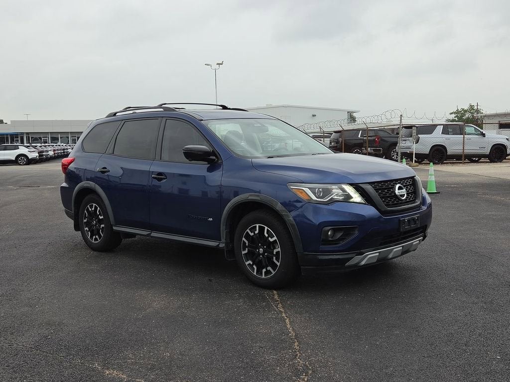 2019 Nissan Pathfinder SL