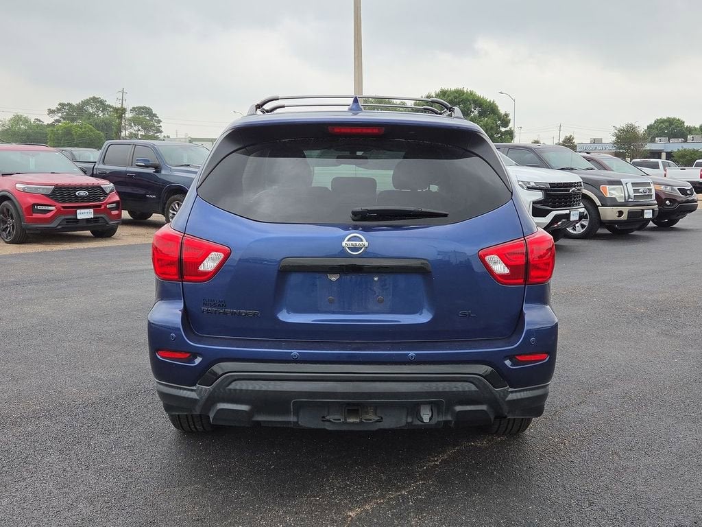 2019 Nissan Pathfinder SL
