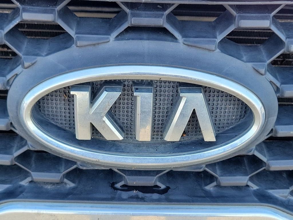 2011 Kia Sorento LX