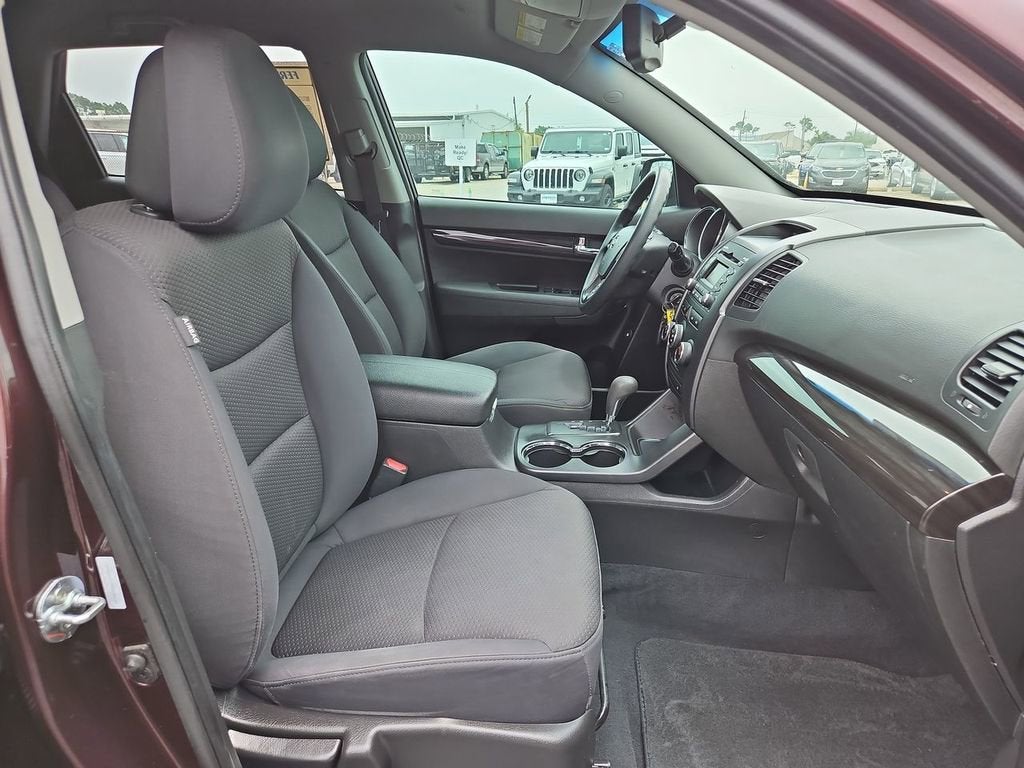 2011 Kia Sorento LX