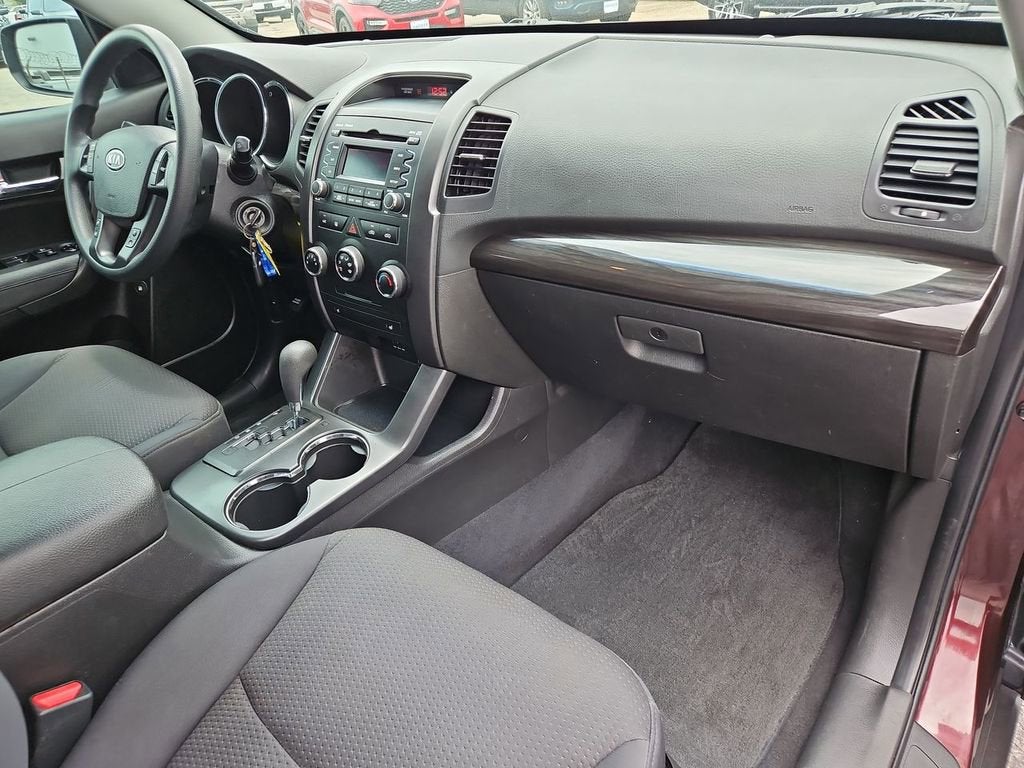 2011 Kia Sorento LX