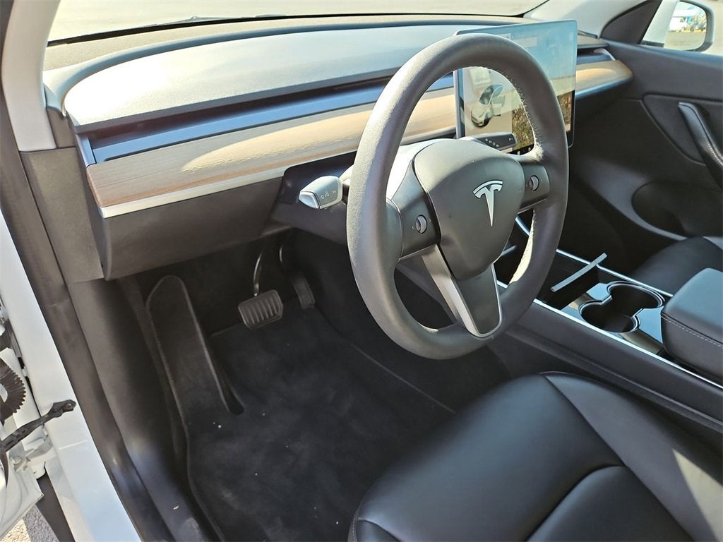 2021 Tesla Model Y Standard Range Rear-Wheel Drive