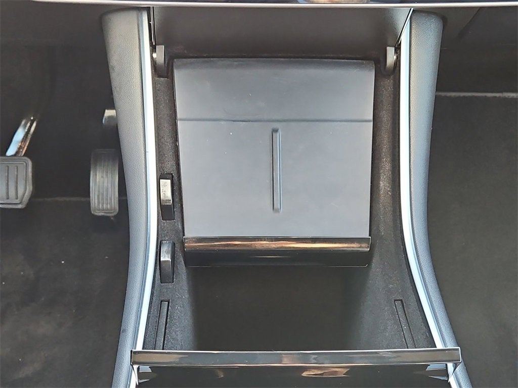 2021 Tesla Model Y Standard Range Rear-Wheel Drive