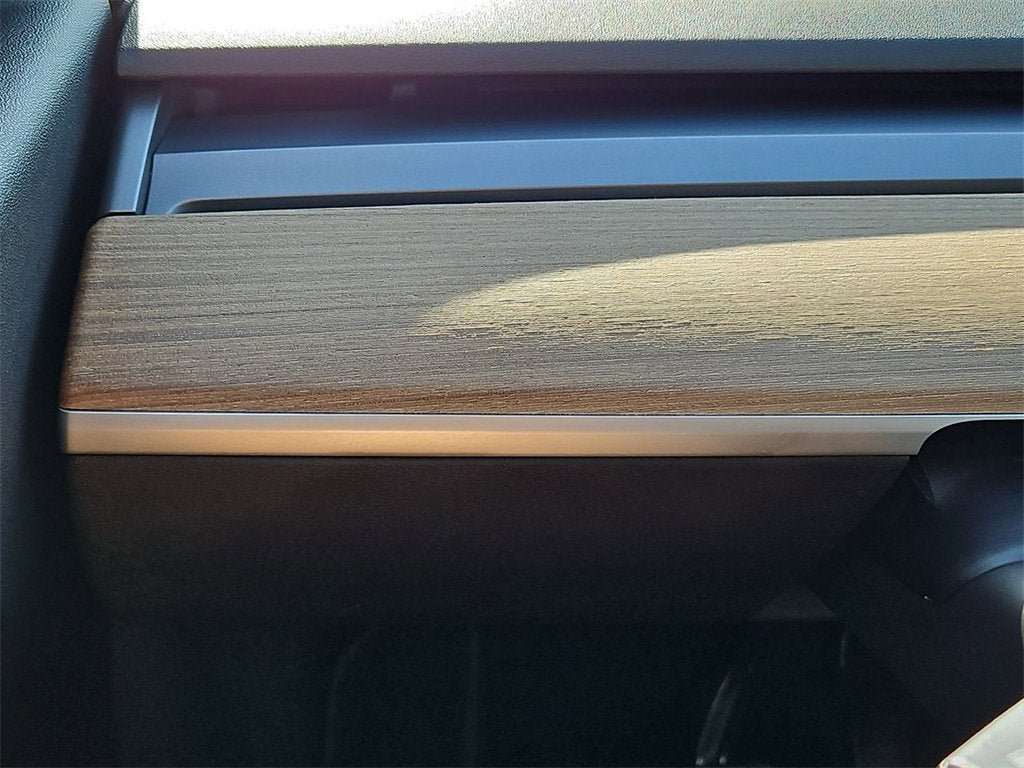 2021 Tesla Model Y Standard Range Rear-Wheel Drive