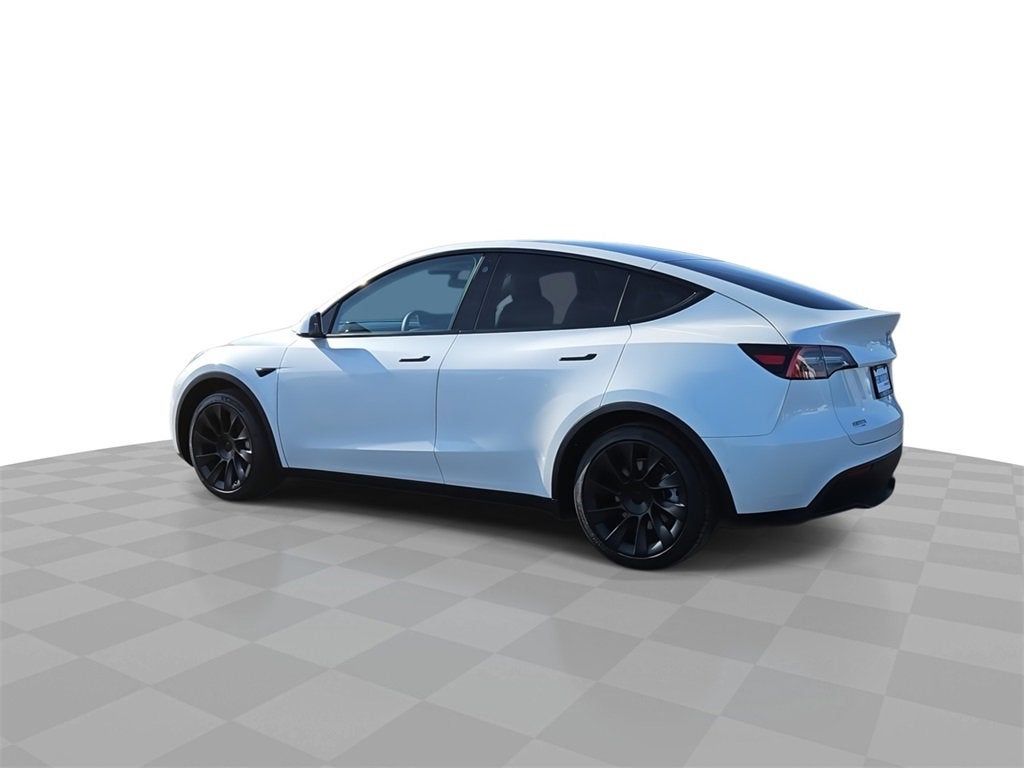 2021 Tesla Model Y Standard Range Rear-Wheel Drive