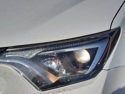 2017 Toyota RAV4 Hybrid XLE