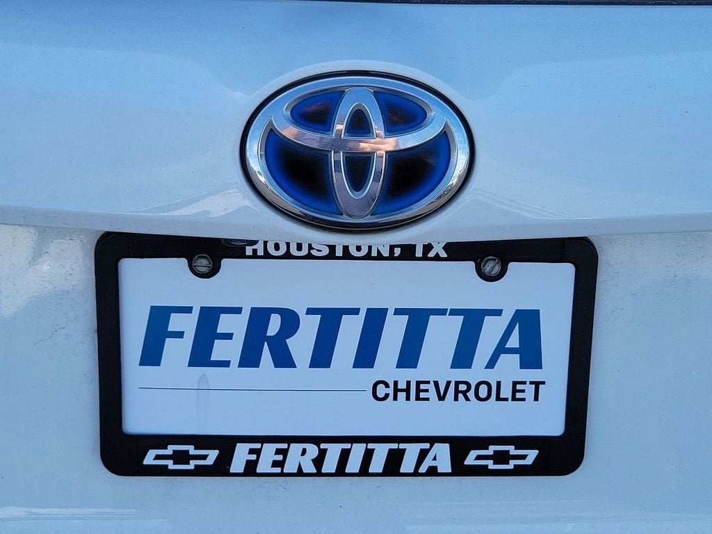 2017 Toyota RAV4 Hybrid XLE