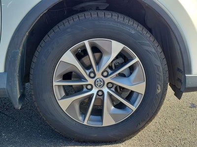 2017 Toyota RAV4 Hybrid XLE