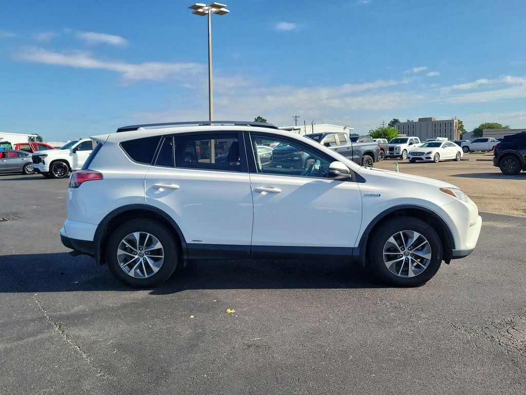 2017 Toyota RAV4 Hybrid XLE