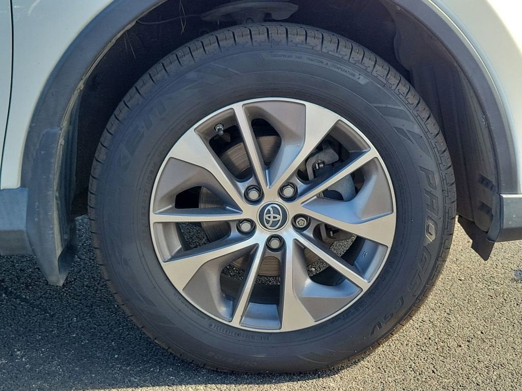 2017 Toyota RAV4 Hybrid XLE