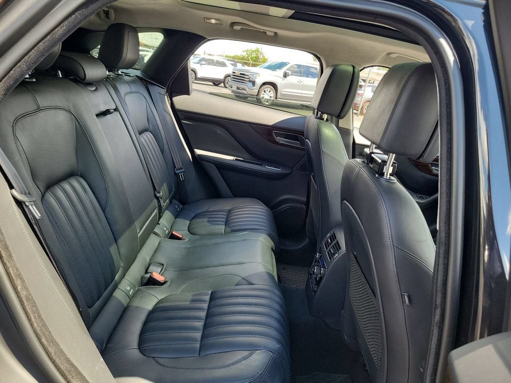 2019 Jaguar F-PACE 30t Portfolio