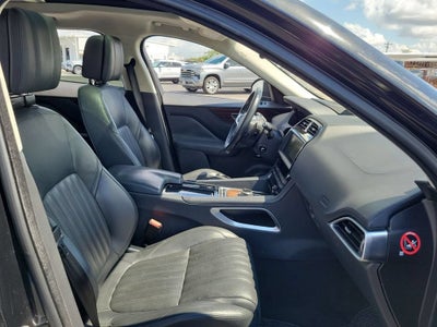 2019 Jaguar F-PACE 30t Portfolio