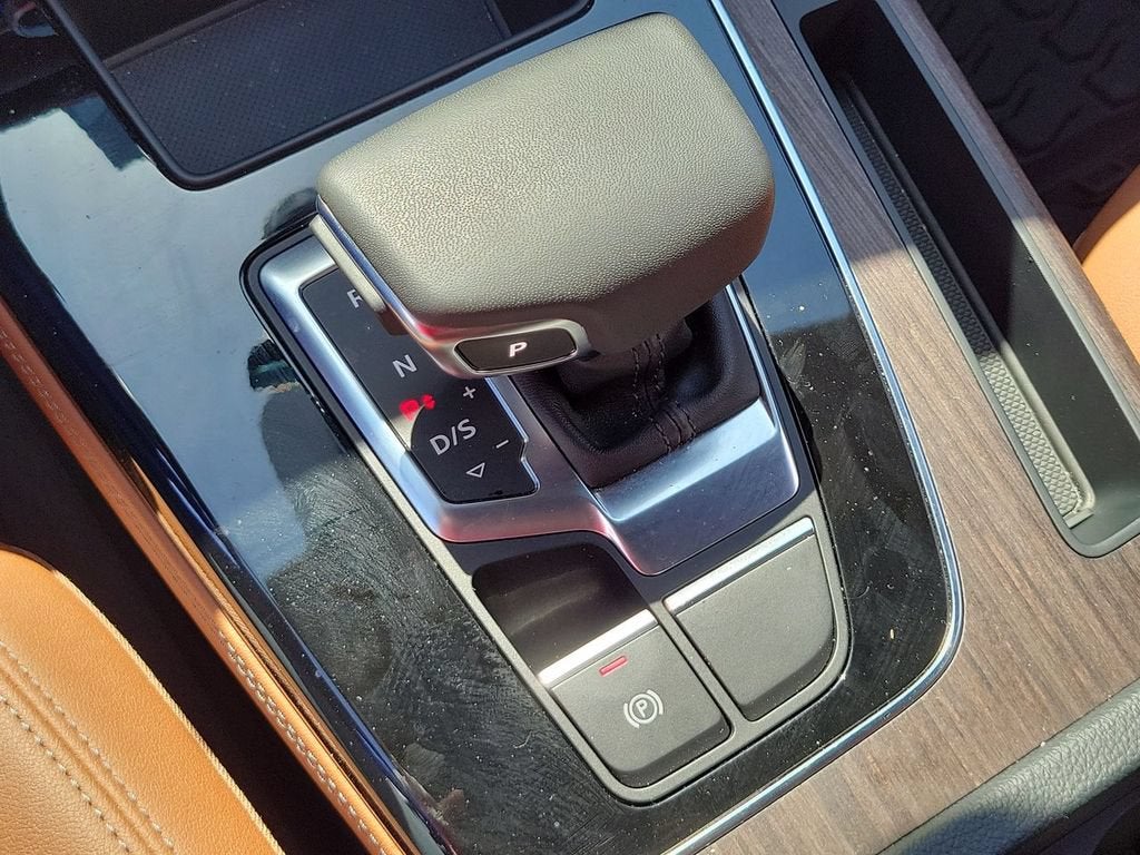 2024 Audi Q5 Premium Plus 40 TFSI quattro S tronic