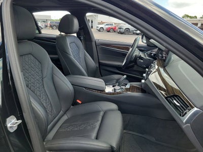 2023 BMW 530 i