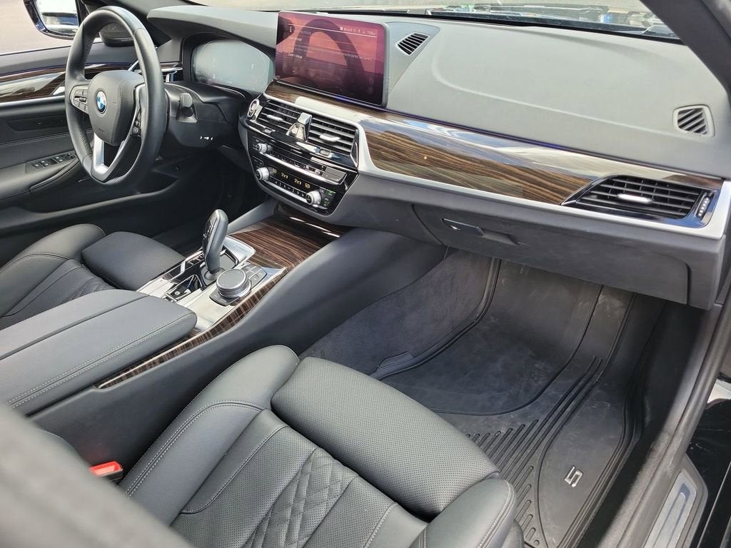 2023 BMW 530 i
