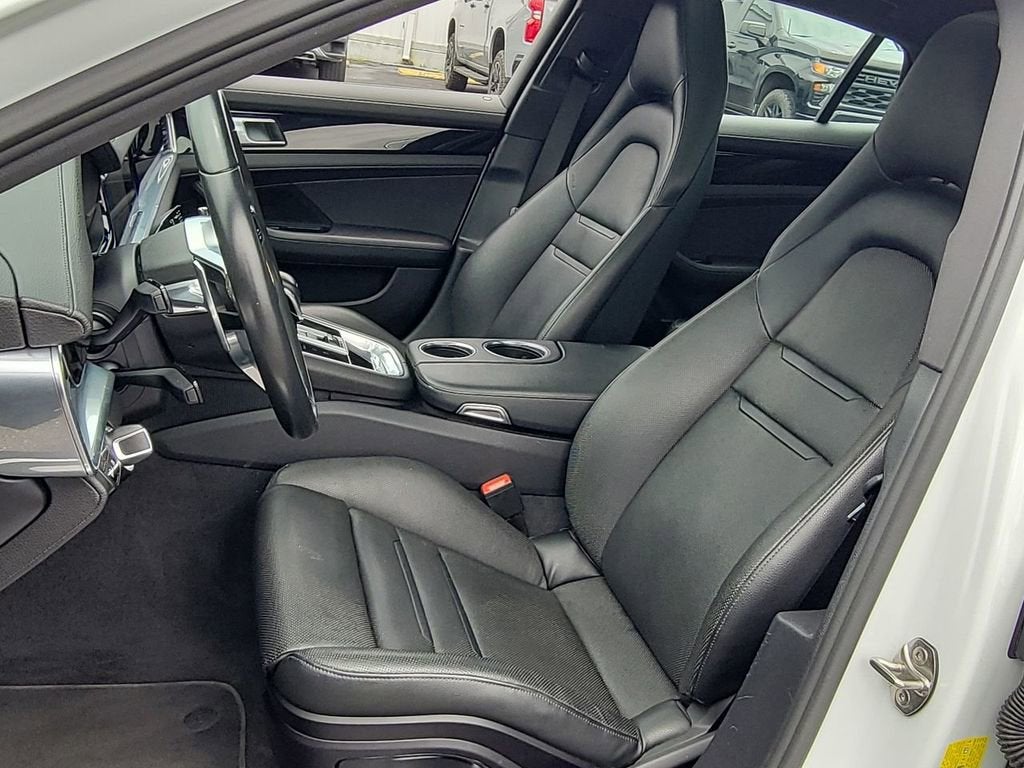 2019 Porsche Panamera 4