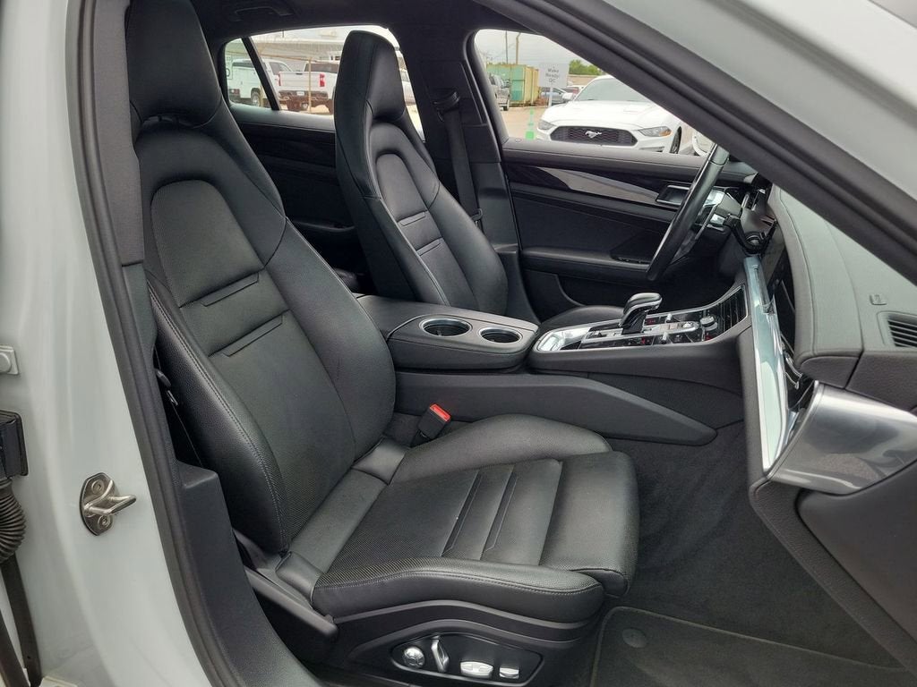 2019 Porsche Panamera 4