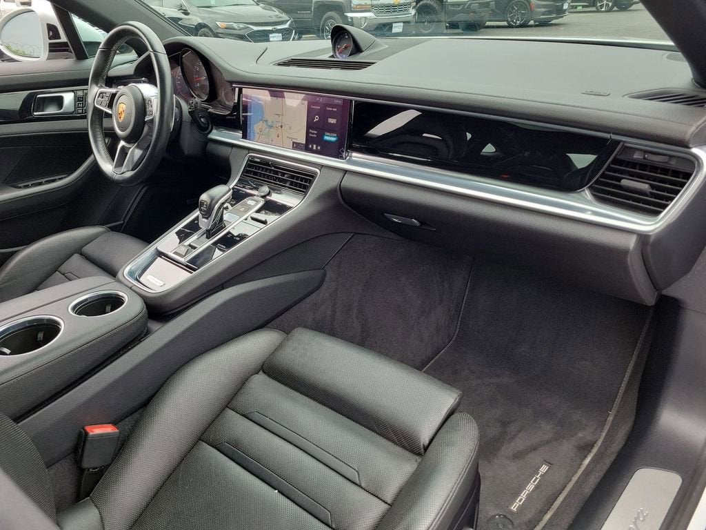 2019 Porsche Panamera 4