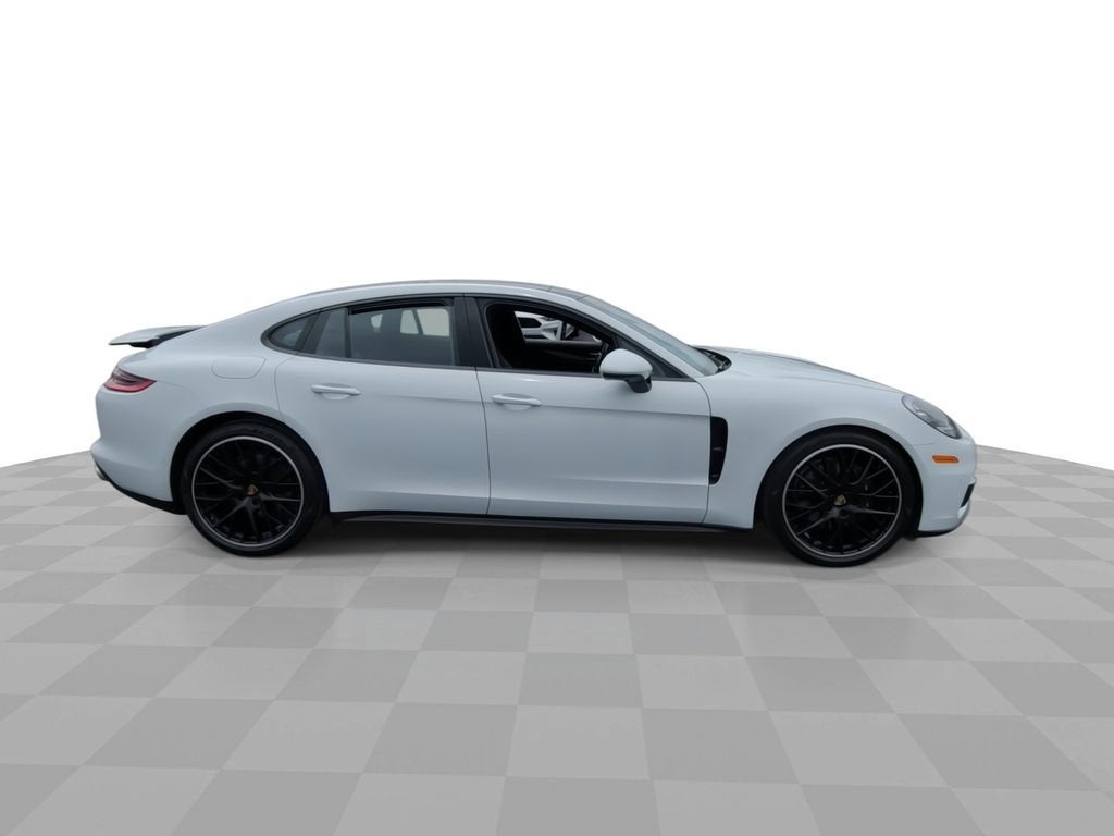 2019 Porsche Panamera 4
