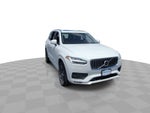 2020 Volvo XC90 T6 Momentum 7 Passenger